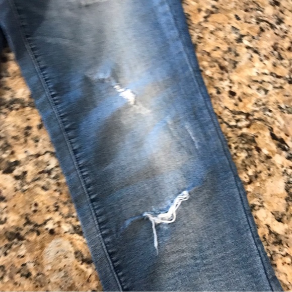 ▪️DESIGN LAB Distressed Jeans - Picture 7 of 13